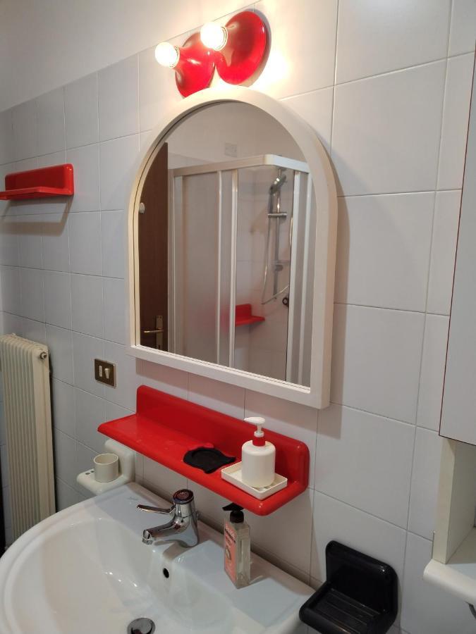 Il Vicolo_Carinissimo Appartamento In Centro Storico, Zona Giorno Mansardata Belluno Exterior photo